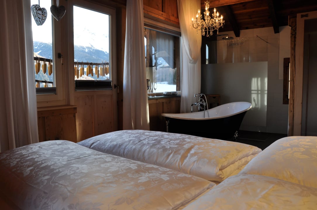 Ein Traum von einem Schlafzimmer mit Bergpanorama Panorama Chalet Heimatliebe