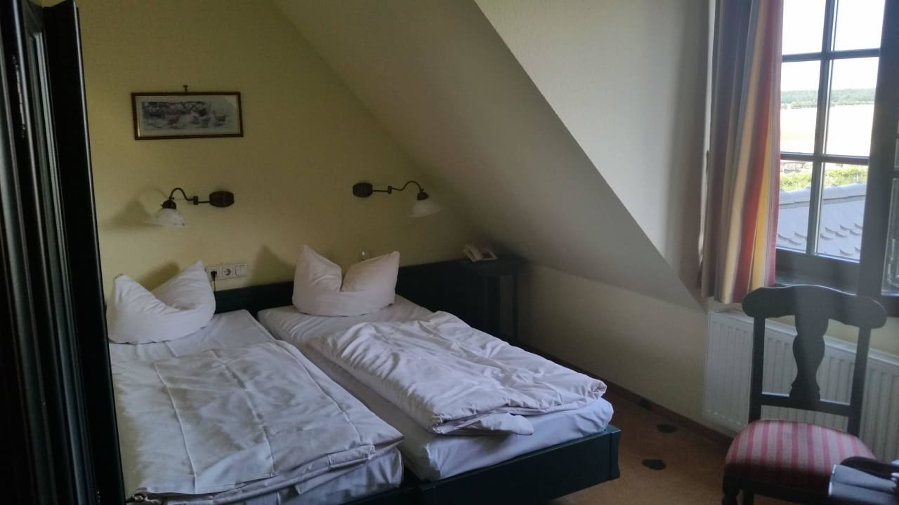 Einzelbetten für Doppelzimmer Müritz Landhotel Grüner Baum