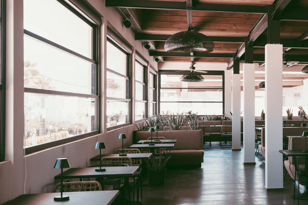 Gastro Sentido More Meni Residence & Suites