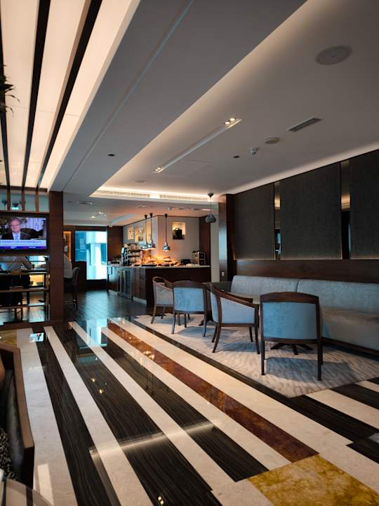 Gastro Rose Rayhaan by Rotana