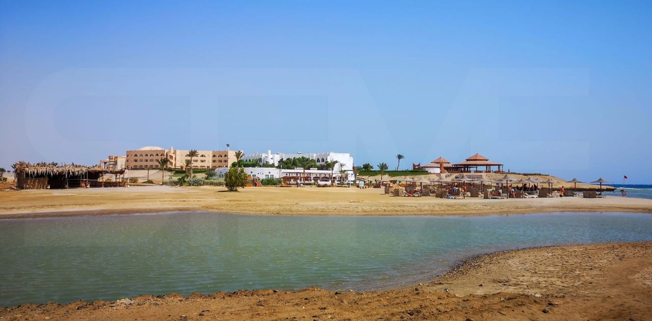 Strand Three Corners Equinox Beach Resort