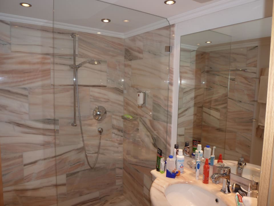 Bad mit Dusche Hotel Birkenhöhe