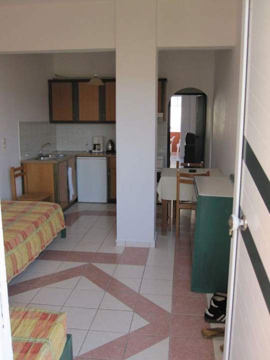 Vom Eingang ins Appartment Dimitrios Village Beach Resort