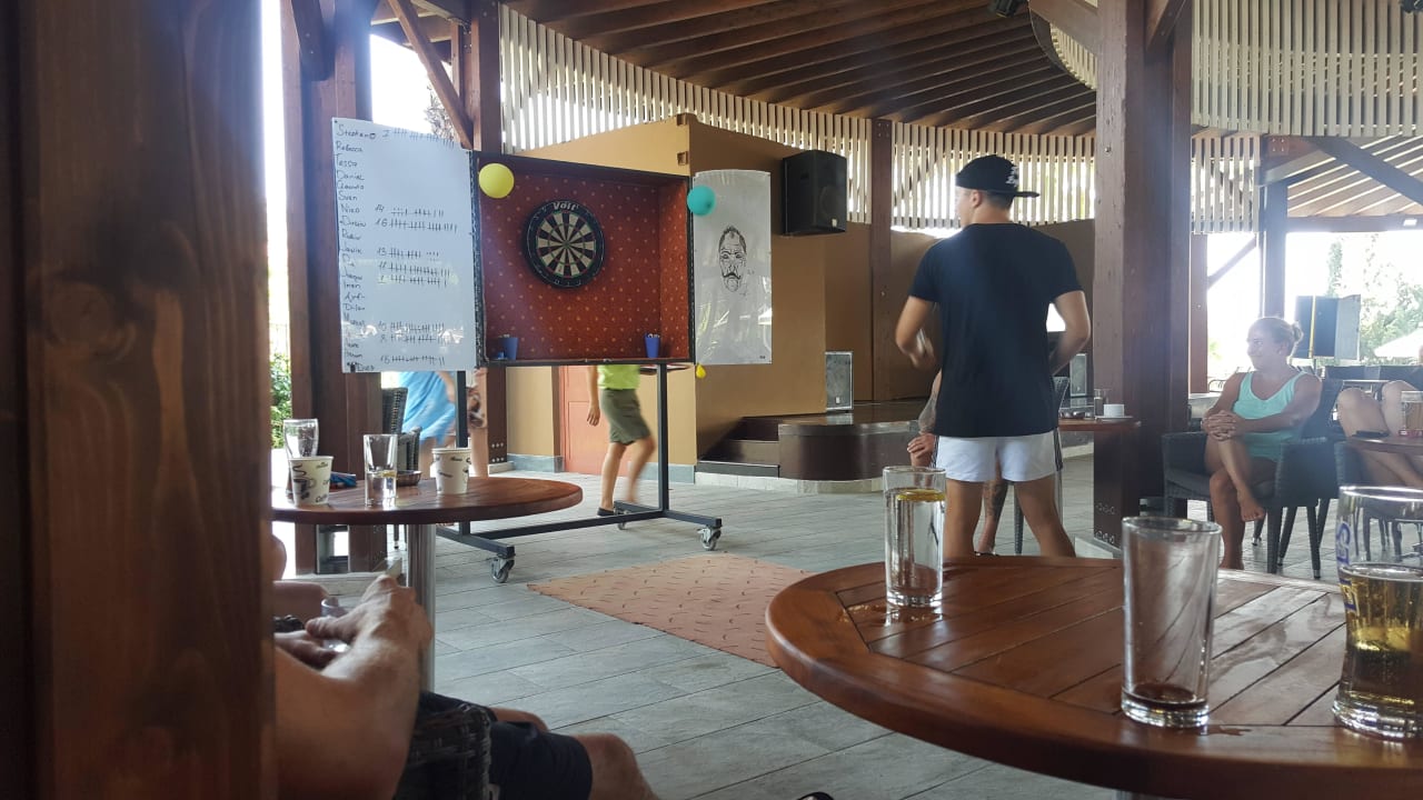 Beschäftigung Zwischendurch Club Grand Side