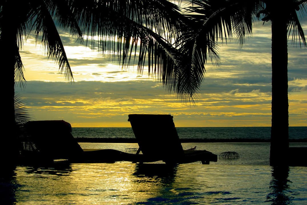 Leżaki zapraszają Hotel Salad Hut