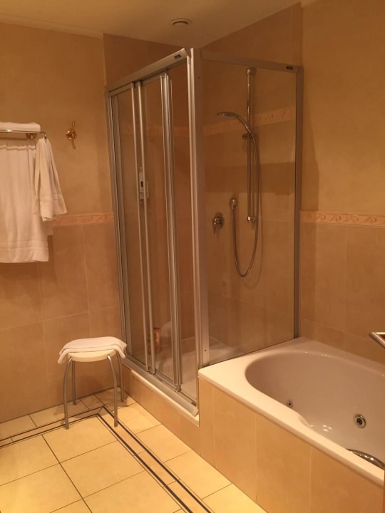 Badezimmer Suite Vital Hotel Westfalen Therme