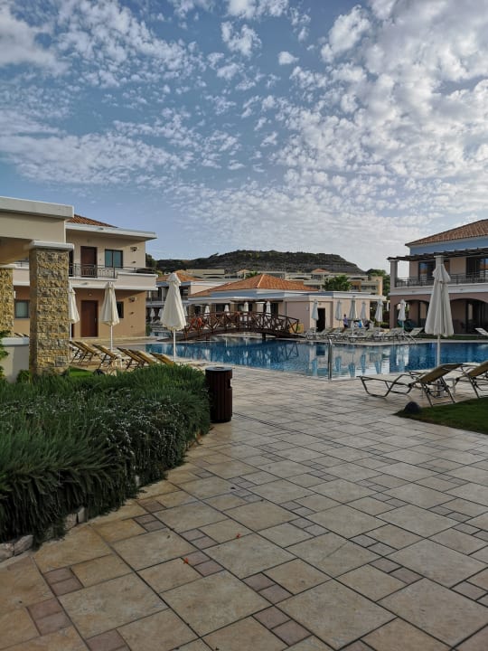 Pool La Marquise Luxury Resort Complex