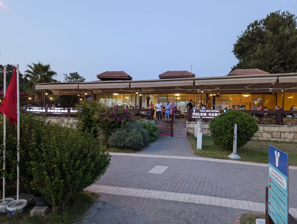 Gastro Özlem Garden Hotel