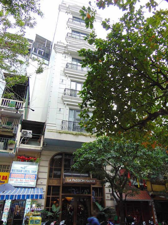 Außenansicht La Passion Hanoi Hotel & Spa