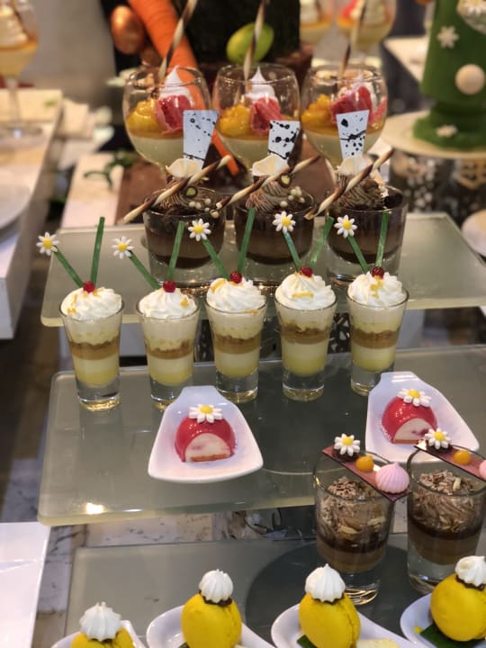 Nachtisch Acanthus Cennet Barut Collection