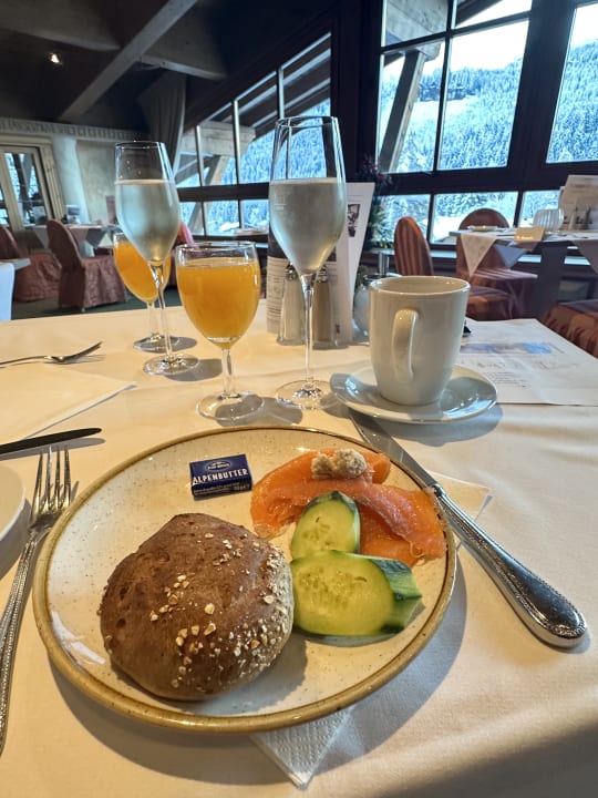Gastro Wellnesshotel ...liebes Rot-Flüh