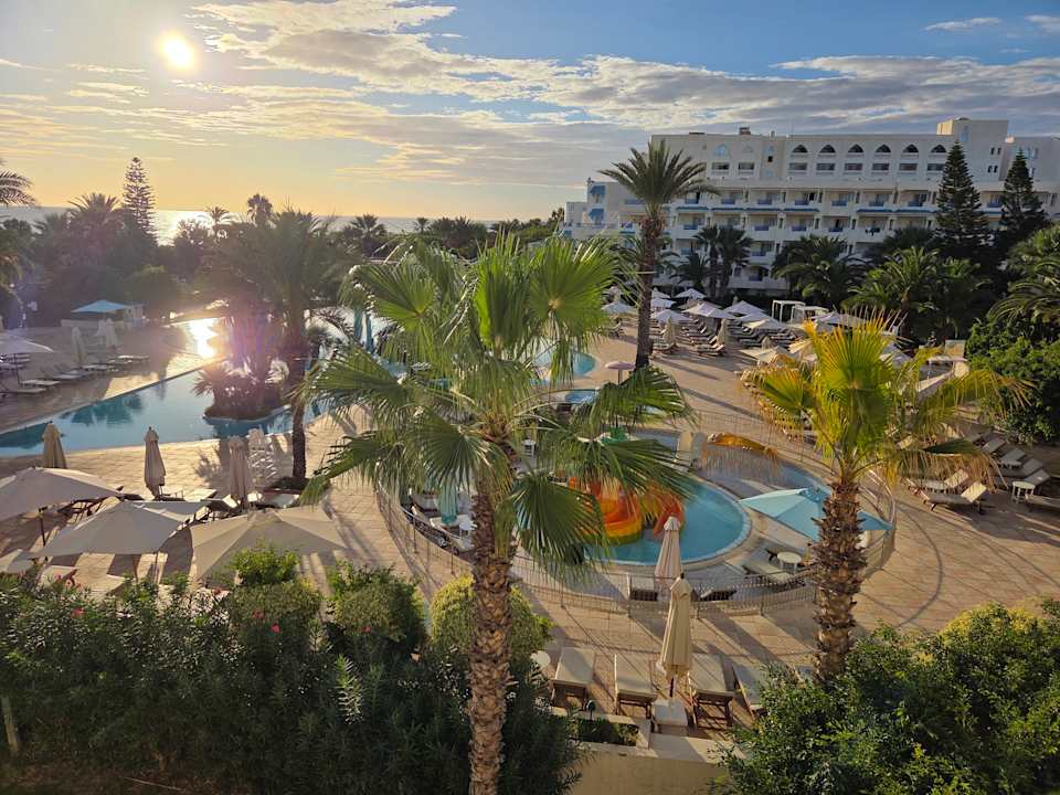 Pool Sentido Bellevue Park