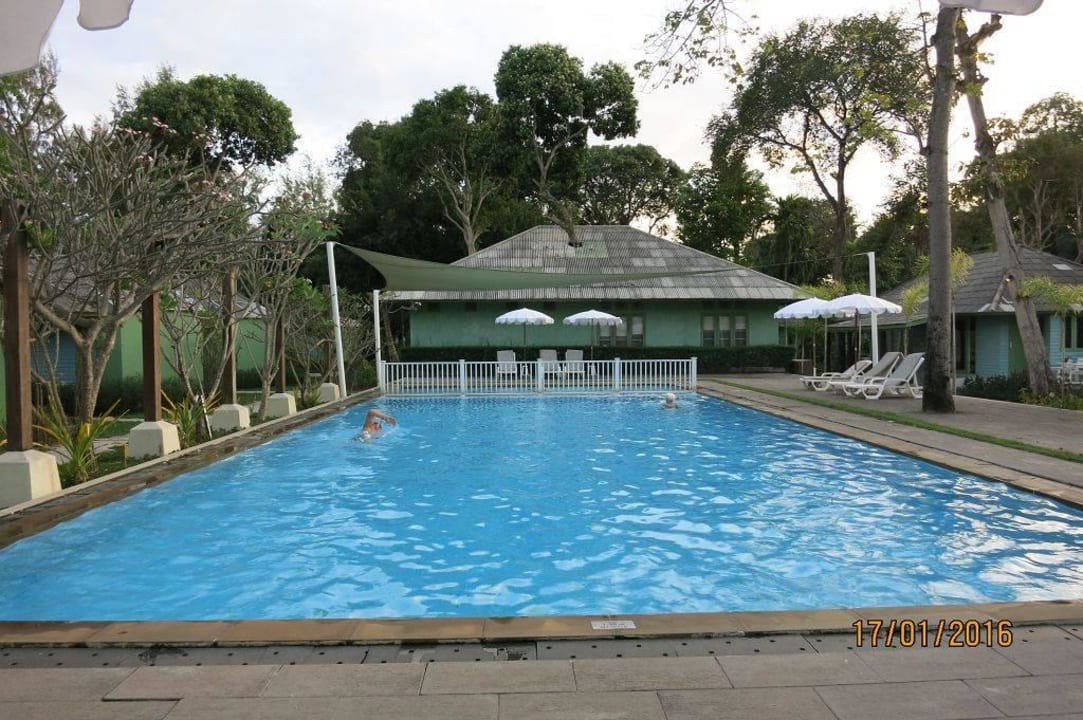 Bungalow Pool Sai Kaew Beach Resort