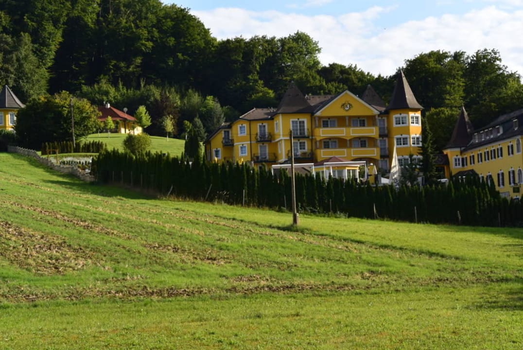 Von der Strasse Schlössl Hotel Kindl