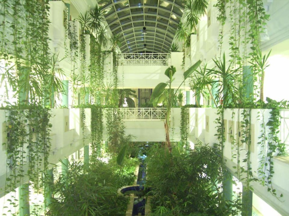 Hotelflur zu den Hotelzimmern TUI MAGIC LIFE Africana
