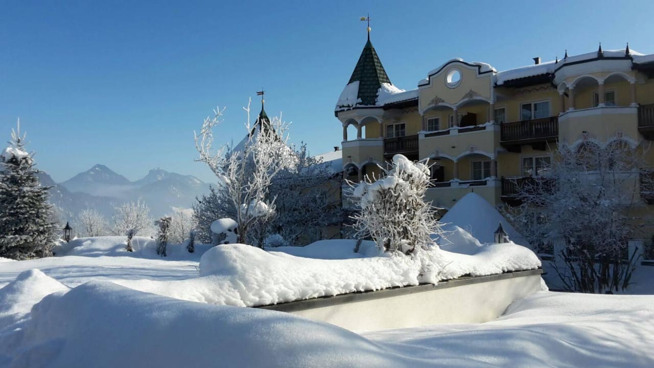 Winterlicher Anblick Kaiserschlössl Wohlfühlresort Peternhof