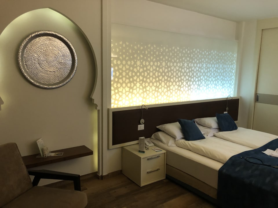 Zimmer ROBINSON SOMA BAY