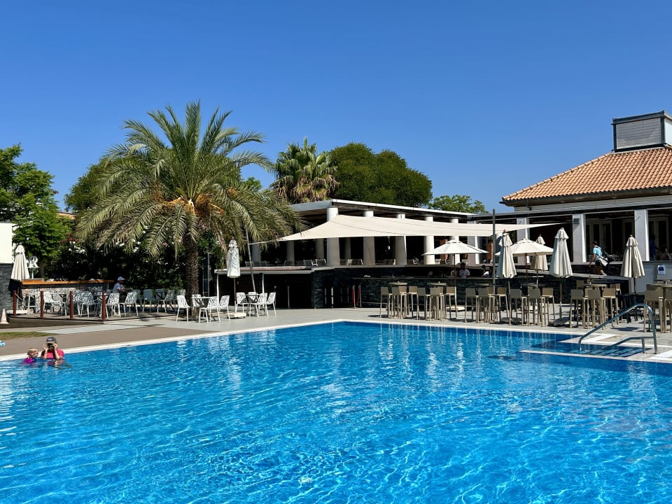 Pool ROBINSON QUINTA DA RIA