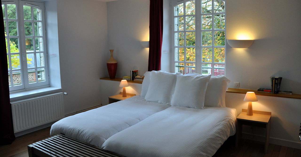 Chambre spacieuse et confortable Hotel Le Gasseau