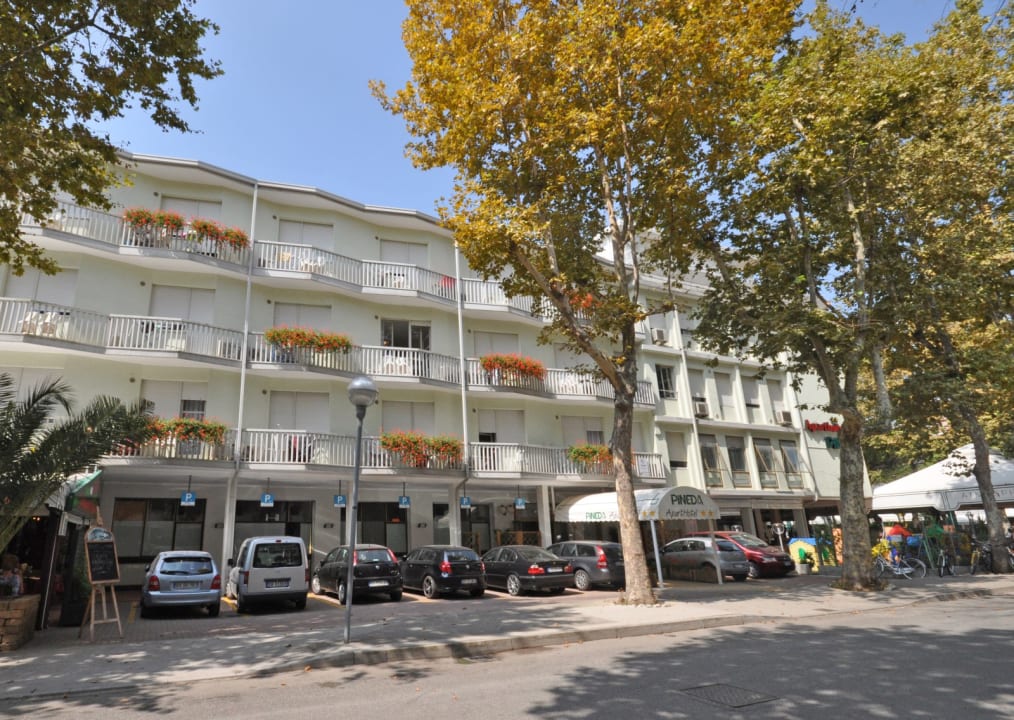 Außenansicht Aparthotel Pineda