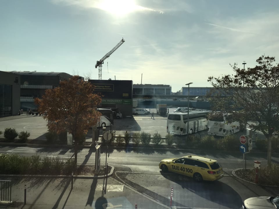 Außenansicht NH Vienna Airport Conference Center