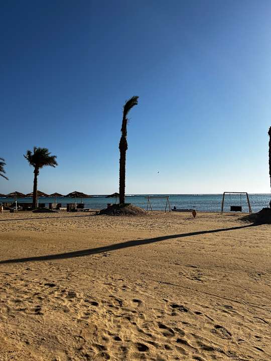 Strand True Beach Resort