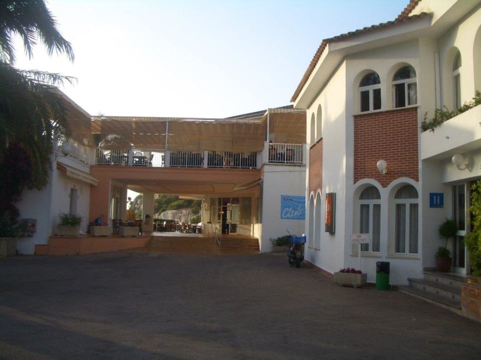 Rezeption und Hotelrestaurant Flipflop Cala Romantica