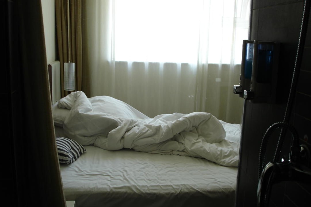 Blick vom Bad ins ZImmer Rui Zhao Hotel