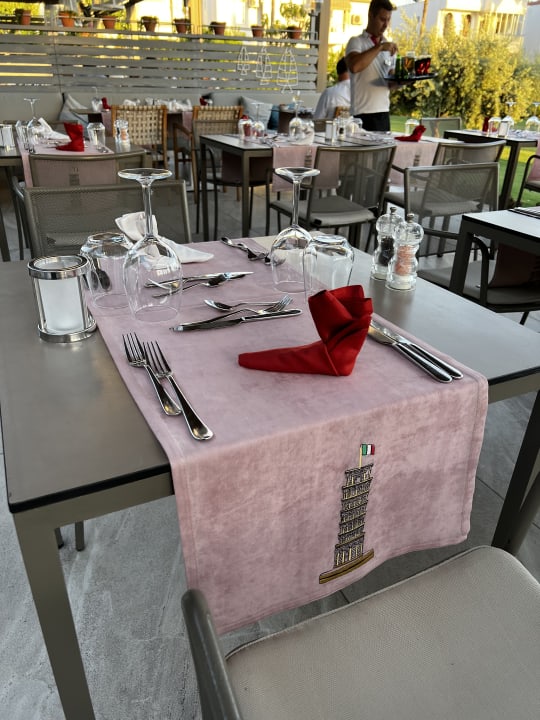 Gastro Acanthus Cennet Barut Collection