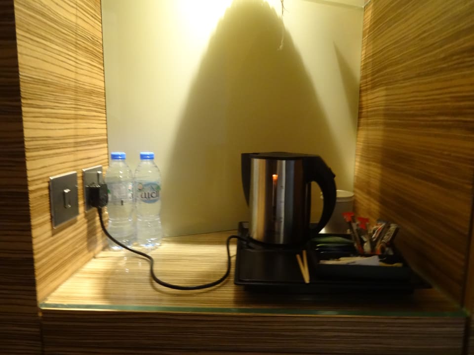 Zimmer Courtyard by Marriott World Trade Center Abu Dhabi