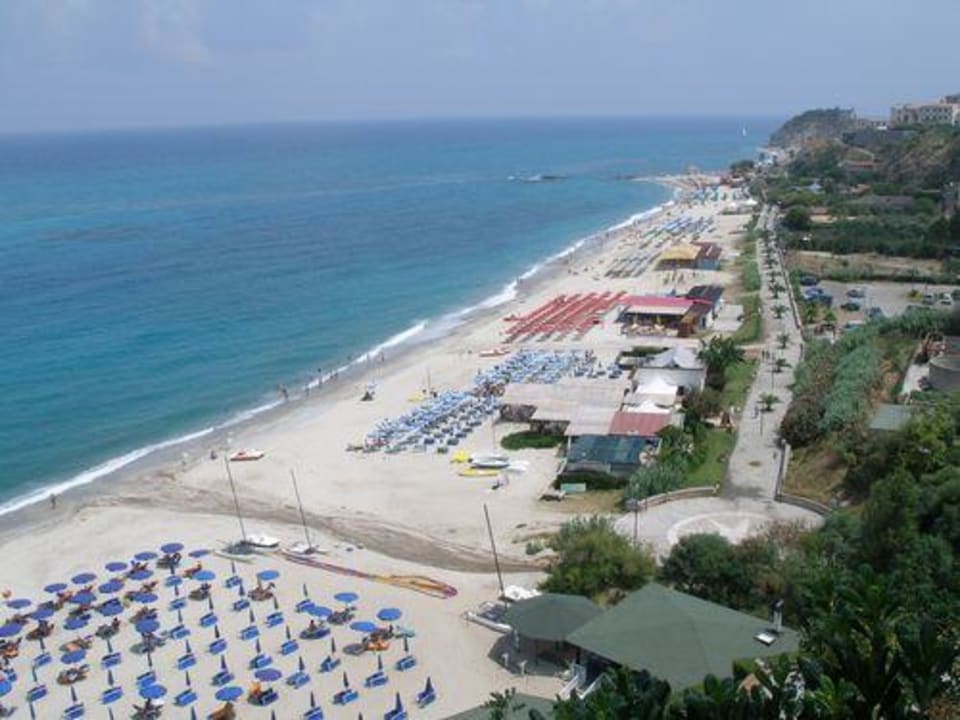 Blick auf den Strand und nach Tropea Aldiana Club Rocca Nettuno Calabria