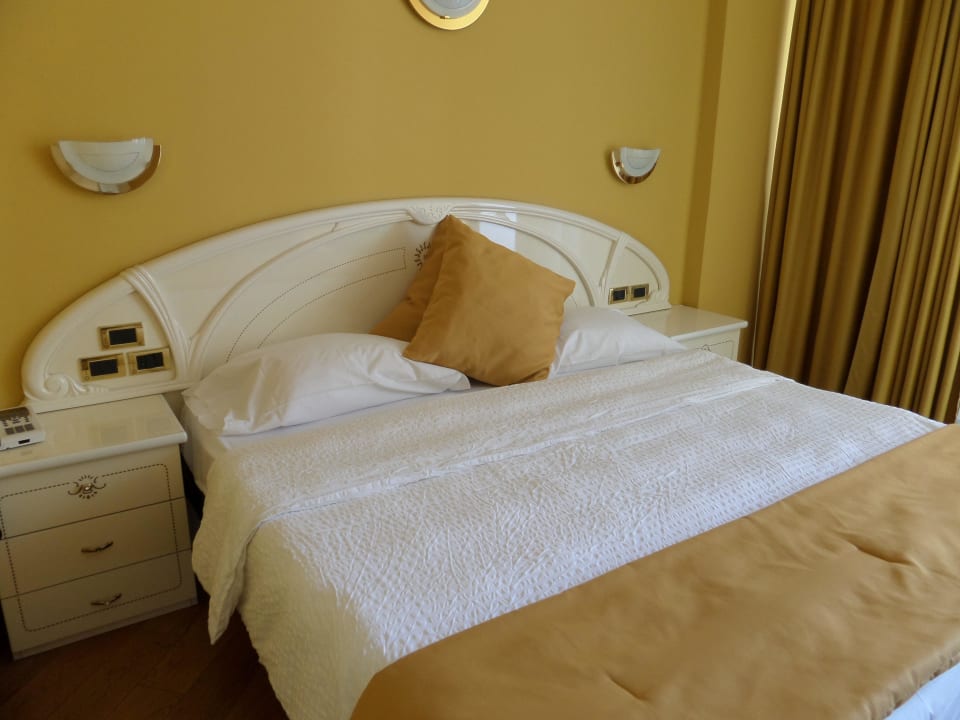 Das Bett Garda Suite Hotel - Tonelli Hotels