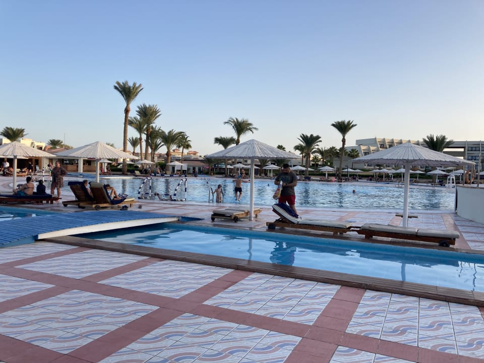 Pool Pharaoh Azur Resort