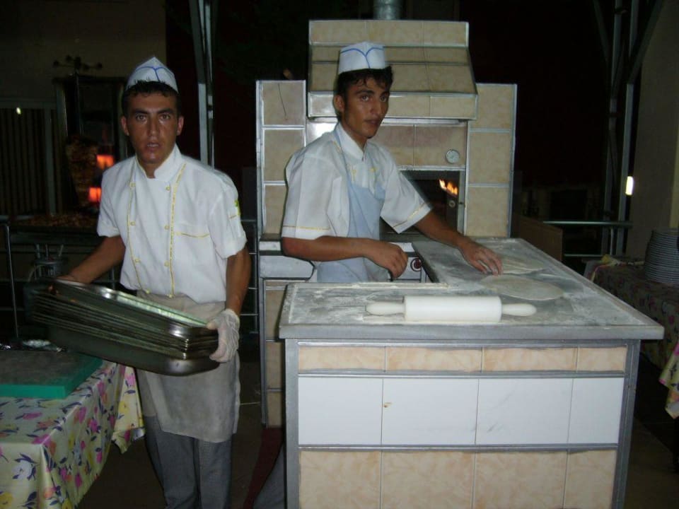 Pizza täglich frisch zubereitet Hotel Orfeus Park