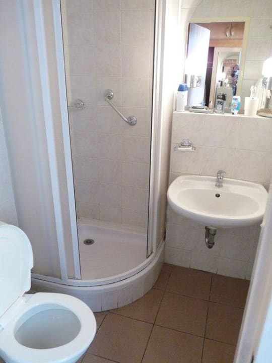Einzelzimmer 10. OG - Bad Hotel Bohemia