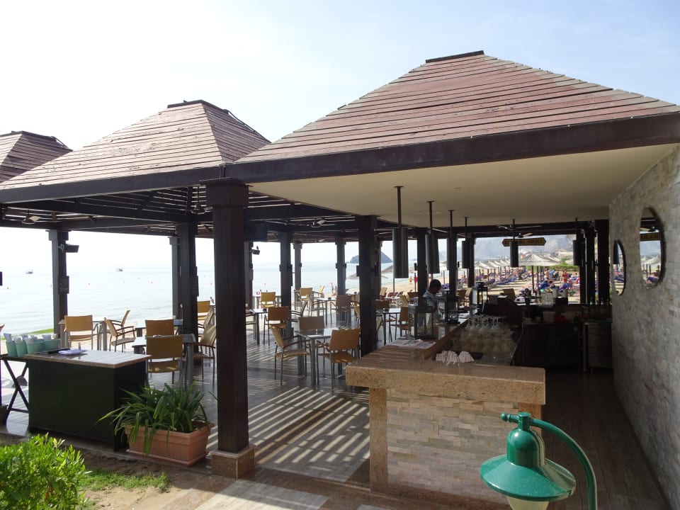 Restaurant Miramar Al Aqah Beach Resort
