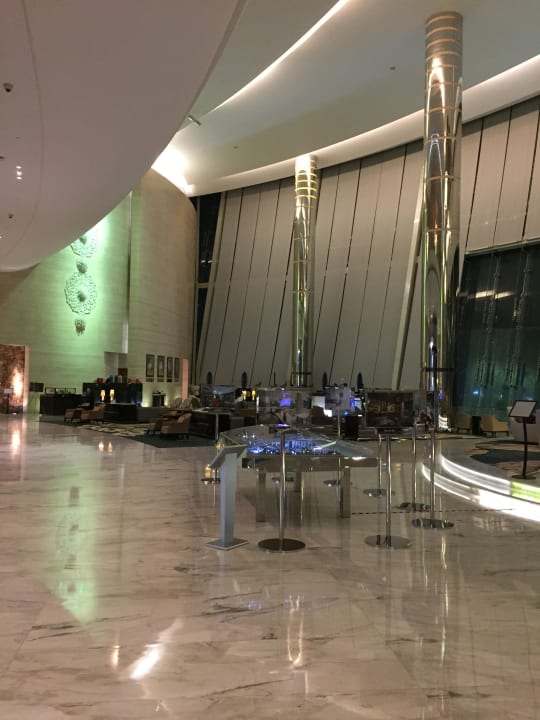 Lobby Conrad Abu Dhabi Etihad Towers