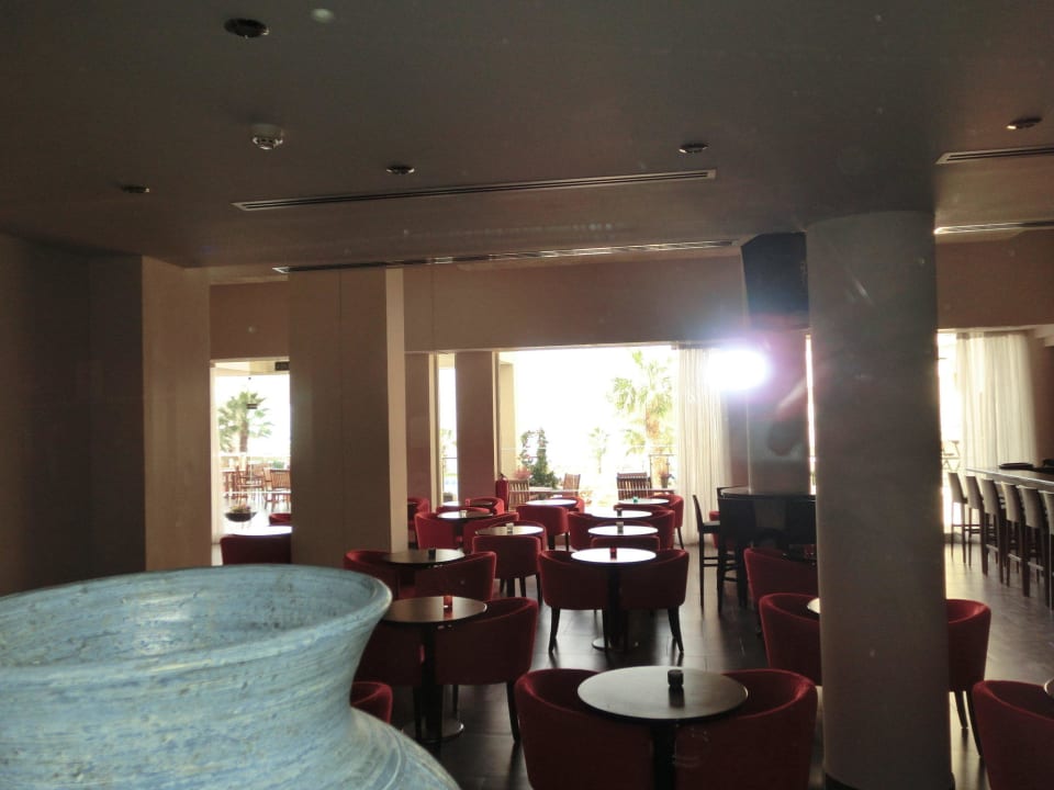 Blick in Bar Hotel Capital Coast Resort & Spa