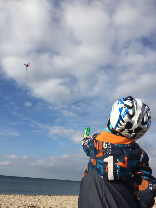 Drachensteigen lassen - Ein Muss an der Ostsee  Ferienwohnungen Ferienpark Weissenhäuser Strand