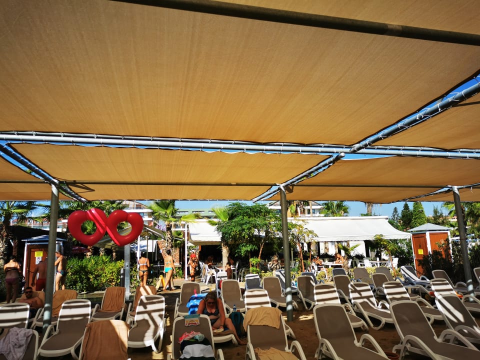 Strand Dream World Aqua Hotel