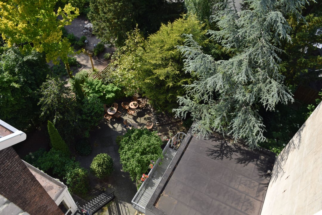 Вид из окна Hotel Prinsen