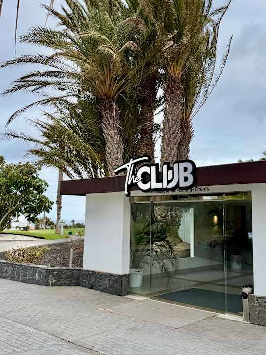 Außenansicht THE CLUB - Accommodation - Dining - Events