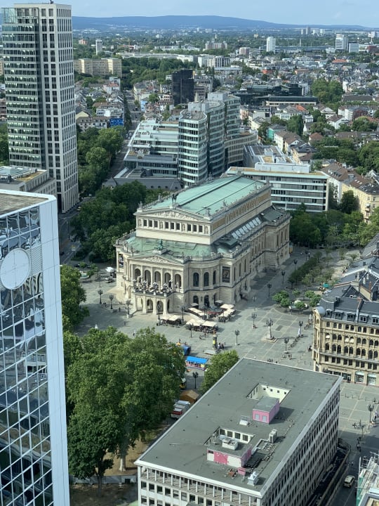 Ausblick INNSIDE by Meliá Frankfurt Eurotheum