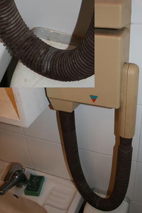 Föhn im Badezimmer Hotel Country Club Castelfusano