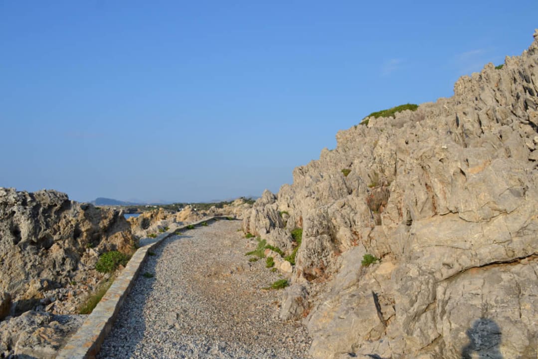 Droga na plaże Hotel Kalithea Horizon Royal