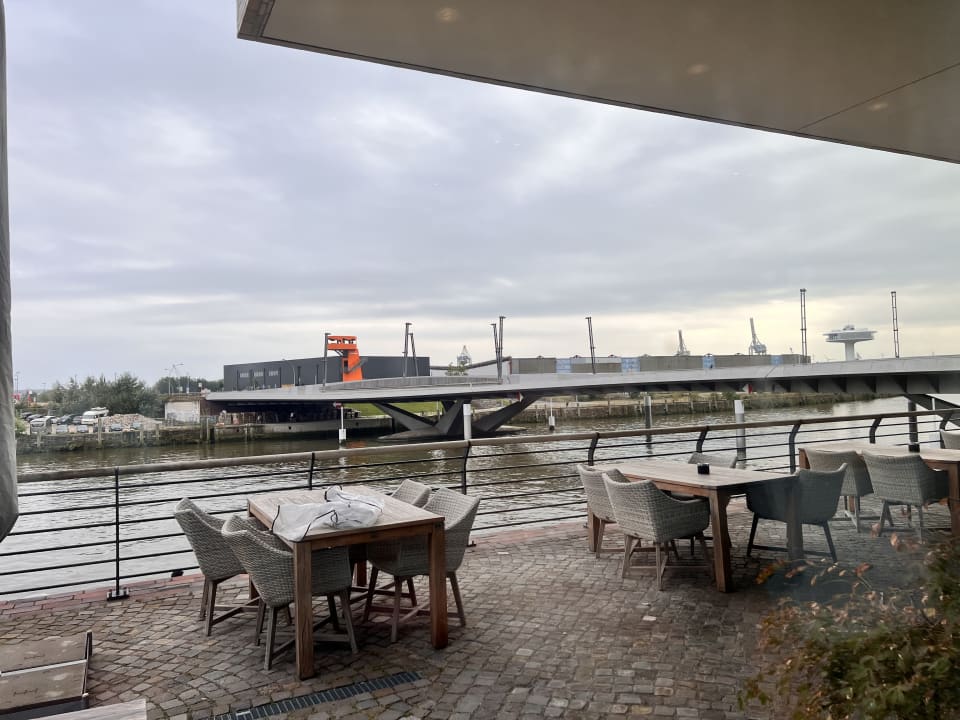 Ausblick JUFA Hotel Hamburg HafenCity