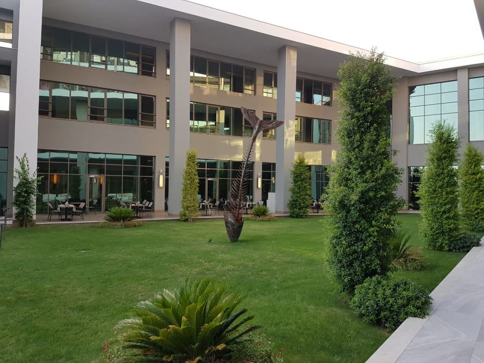 Gartenanlage Acanthus Cennet Barut Collection