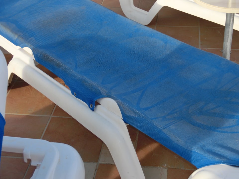 Zum glück hatten wir eigene liegen Asterias Beach