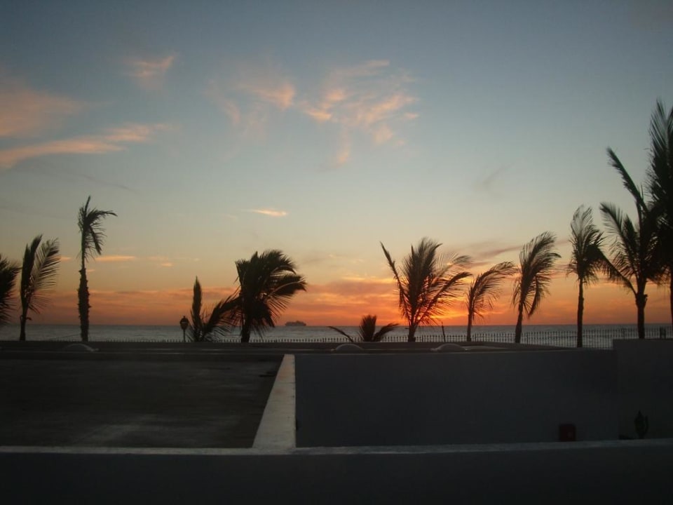 Balkonausblick Sonnenaufgang Hotel Las Costas