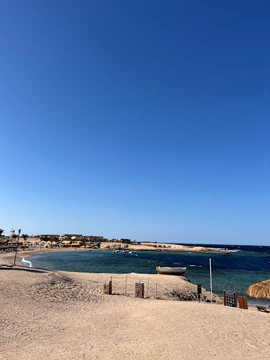 Strand Sentido Naga Bay